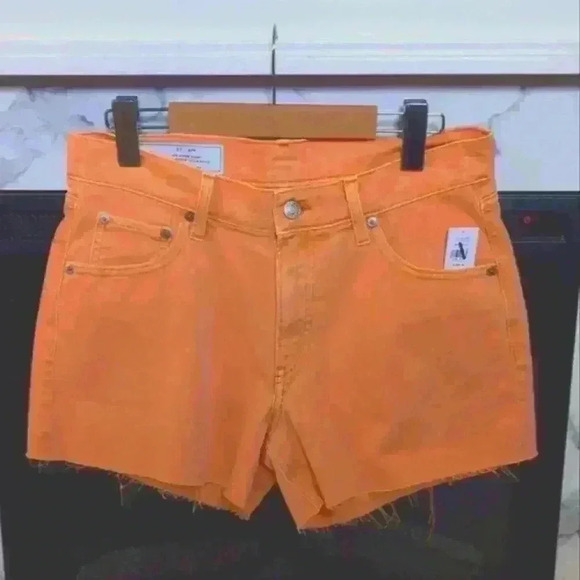 GAP | Women's Orange Mid-Rise Low Stride Denim Shorts with Washwell - Picture 2 of 5